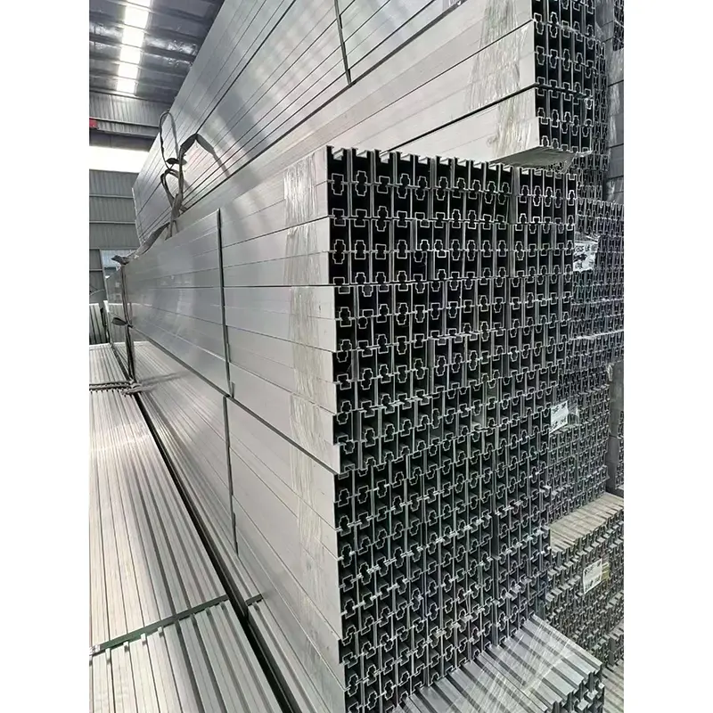 Seção de aço laminado a quente