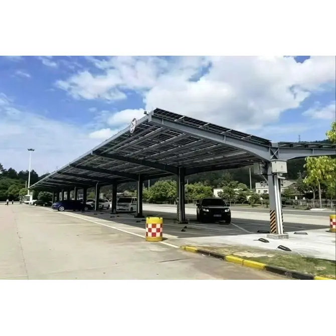 Garagem solar com estrutura em T